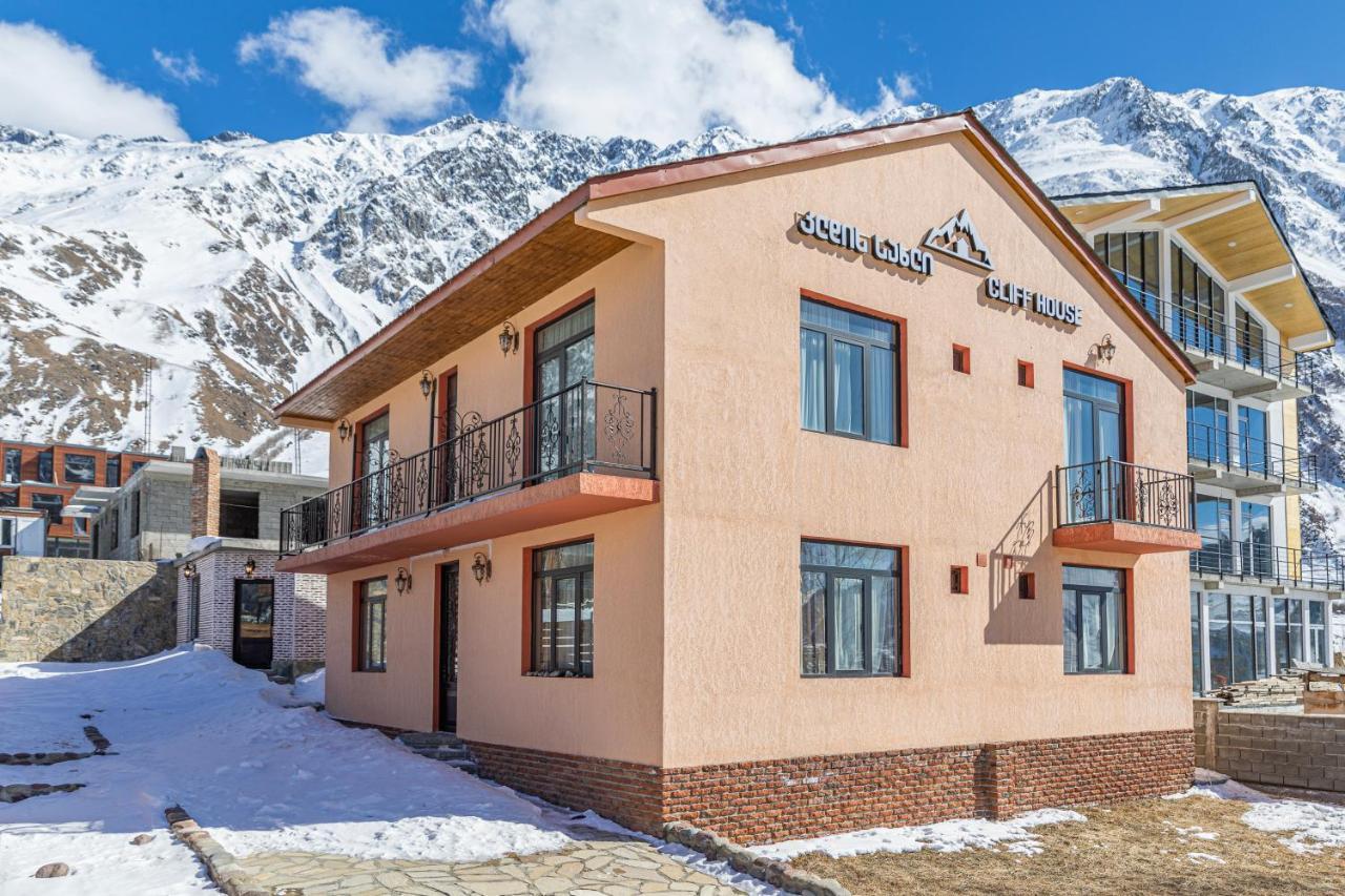 Cliff House Hotel Stepantsminda Exterior photo
